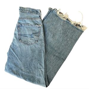 American Eagle Super High Rise Baggy Wide Leg Medium Wash Denim Jeans, Size 2R